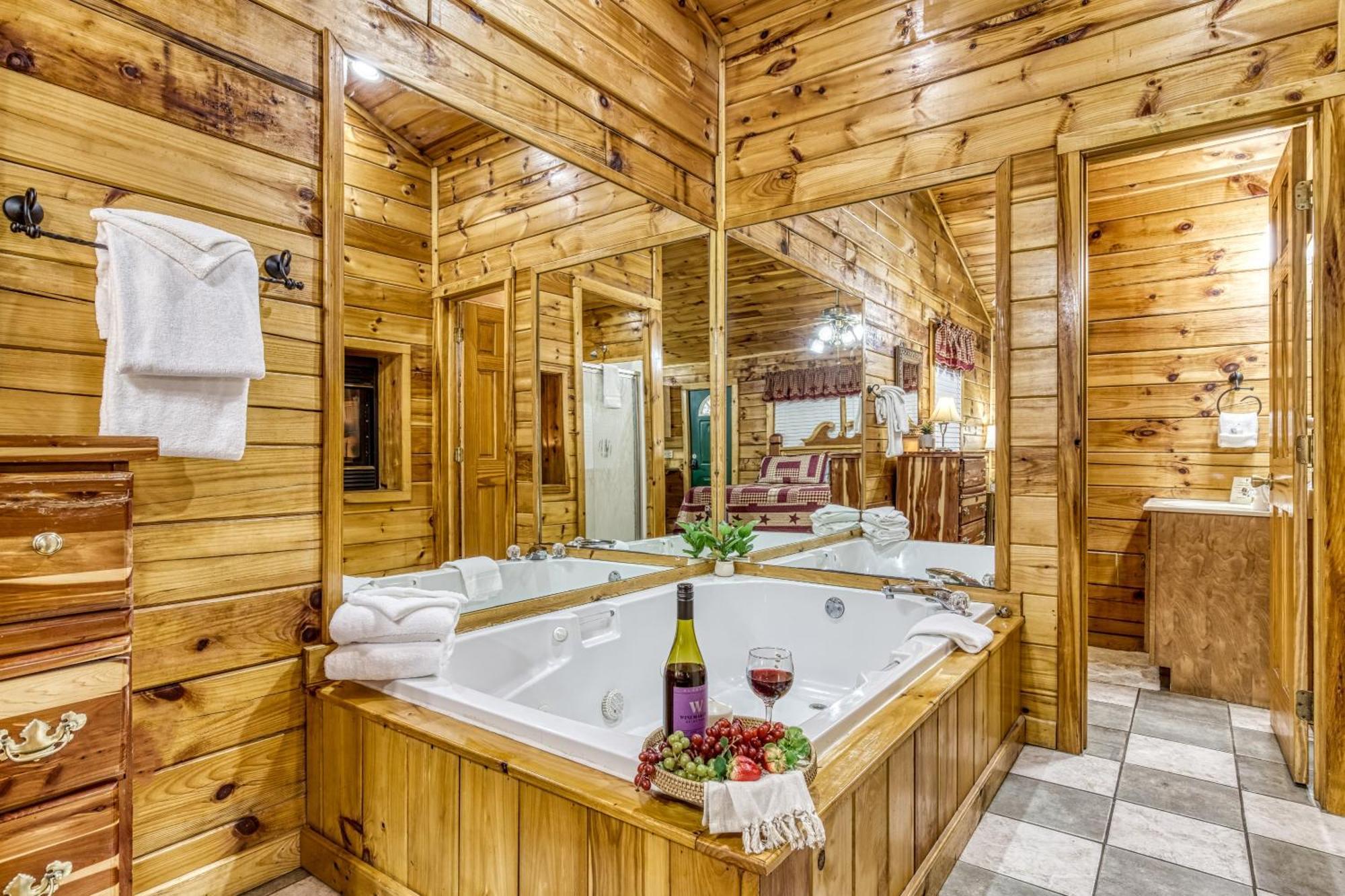 Romantic Retreat ガトリンバーグ エクステリア 写真